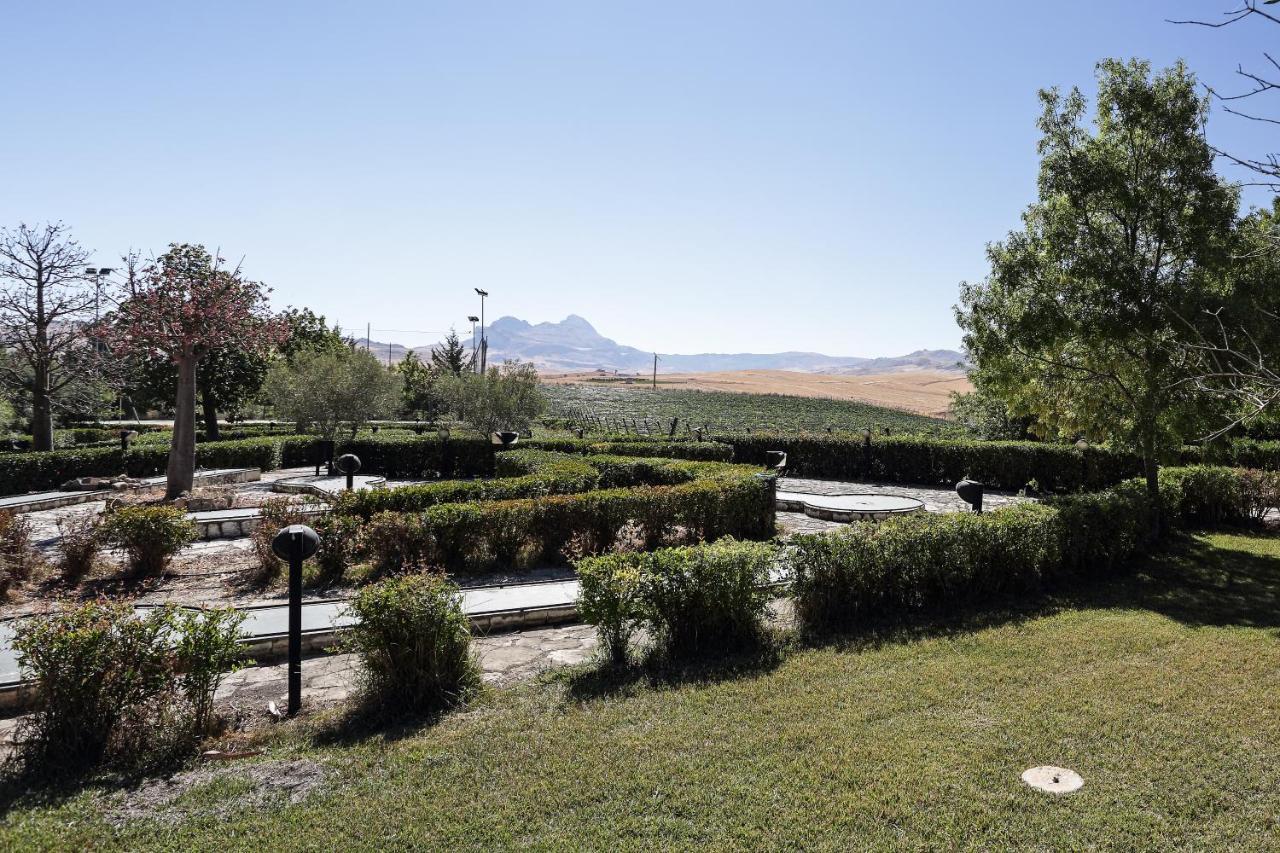 Agriturismo Tenute Pollara Roccamena Екстер'єр фото