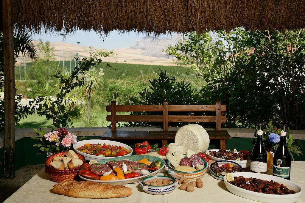 Agriturismo Tenute Pollara Roccamena Екстер'єр фото