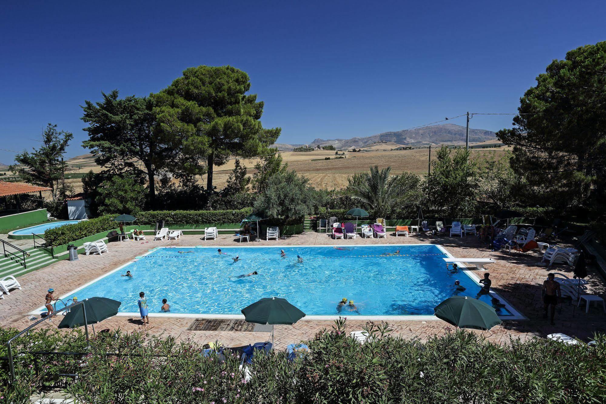 Agriturismo Tenute Pollara Roccamena Екстер'єр фото