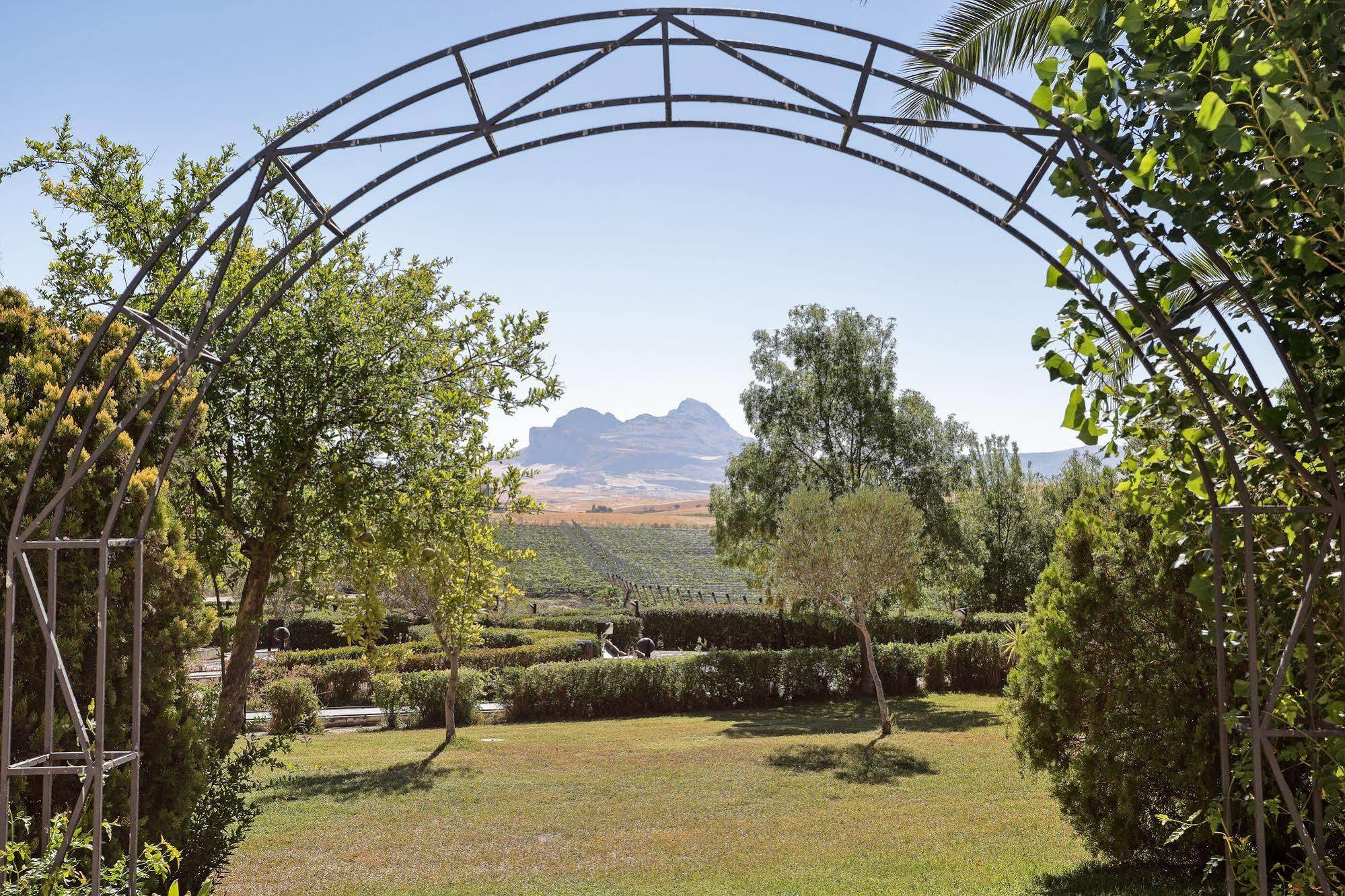Agriturismo Tenute Pollara Roccamena Екстер'єр фото